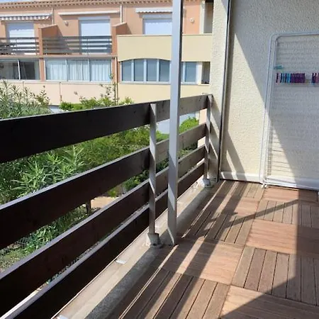 Apartamento 1 Chambre, Mezzanine, Terrasse, Parking Et Piscine, Proche Plage Et Village Naturiste -ref Est21b Agde